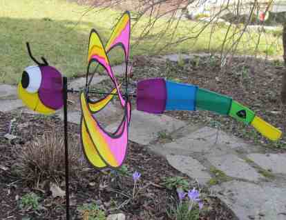 Windrad Windspiel HQ Spin Critter Dragonfly Gartendeko Windfahne Windmühle 
